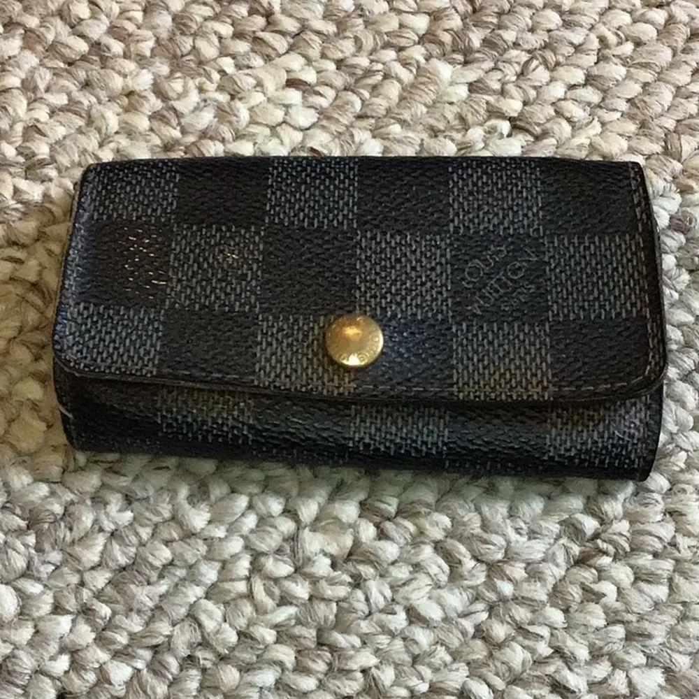 Louis Vuitton used please